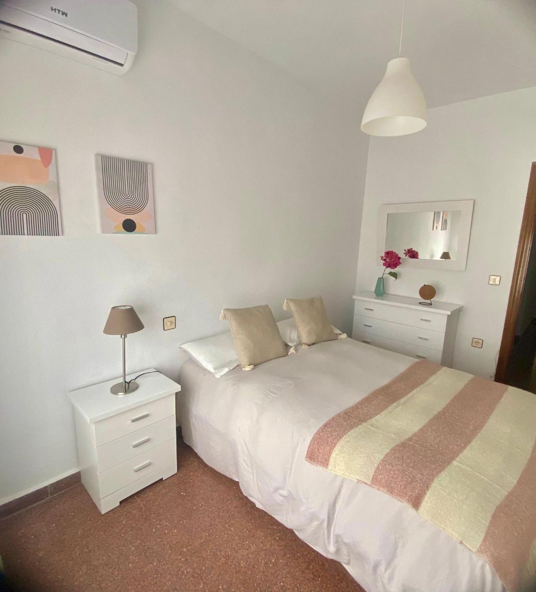 Vera Apartment, Acogedor Y Tranquilo En El Corazon De La Ciudad Antequera Exterior foto